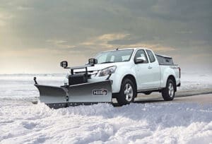 snow-plow-for-pick-ups-pickup-vikplog-nivelaura-avolava-autoille-pickup-schneepflug-lame-a-neige-etrave-plug-do-samochodu-cuchillas-quitanieves-4x4-4-300x204