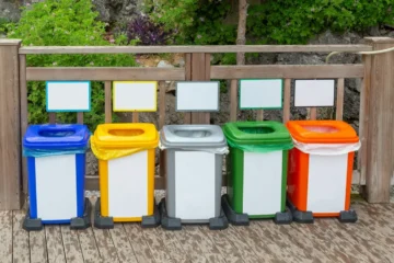 pojemniki do recyklingu śmieci